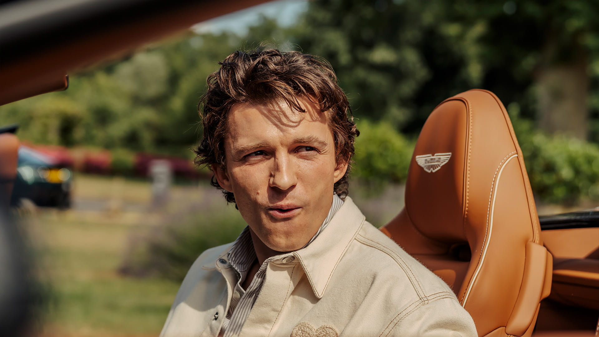 Scrollable block background