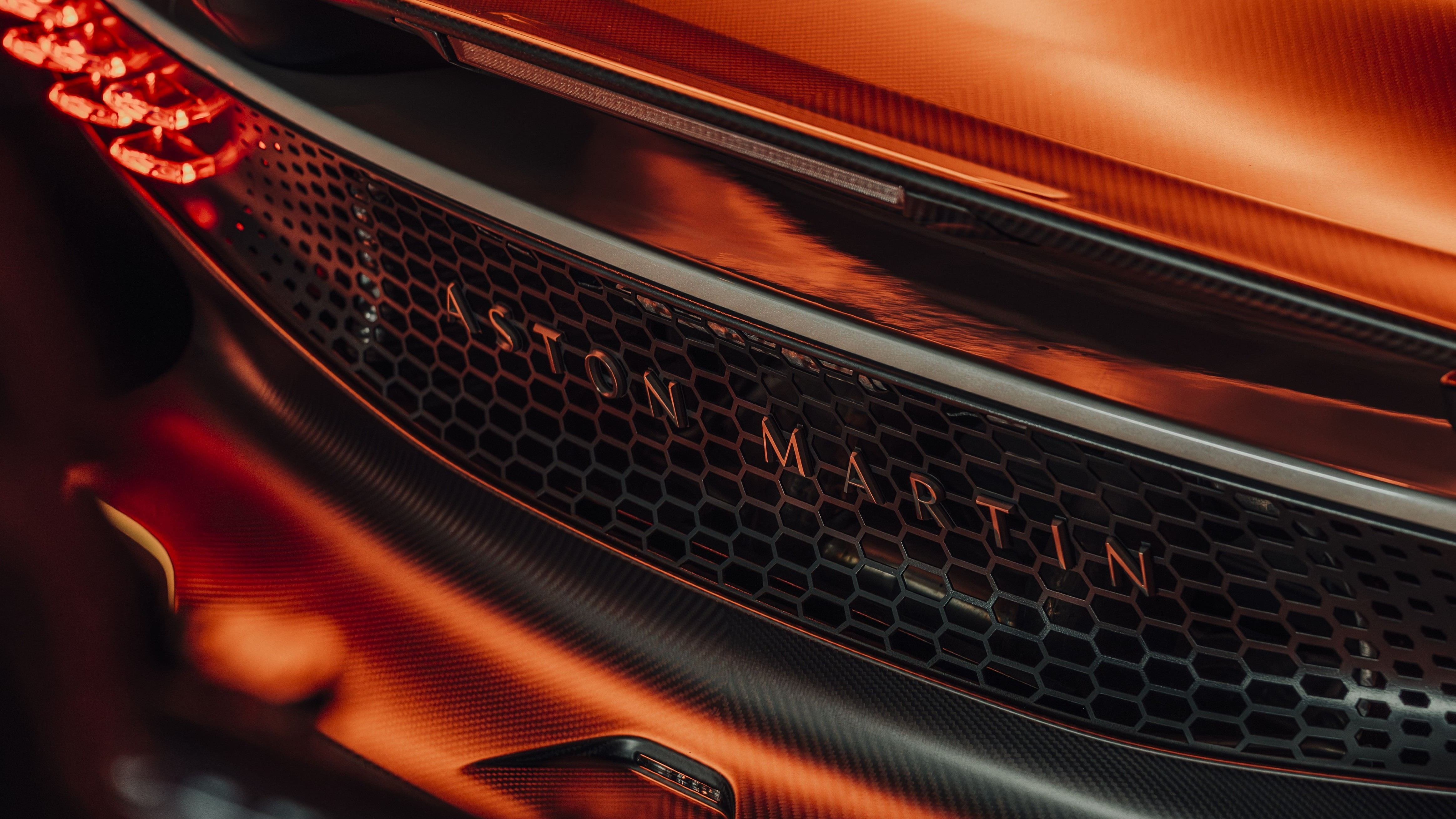 Scrollable block background