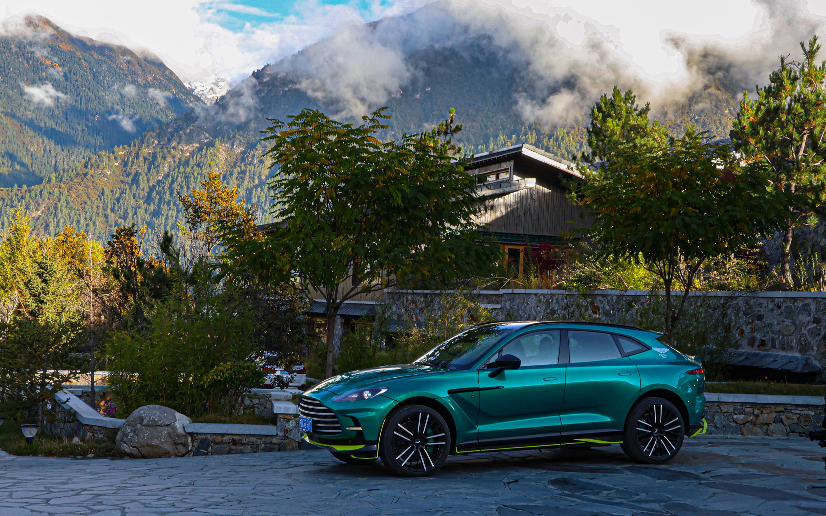 bloodline slider Image