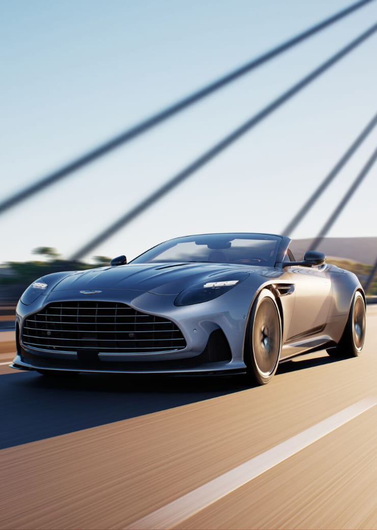 DB12 ヴォランテ｜贅を極めたオープンカー｜アストンマーティン