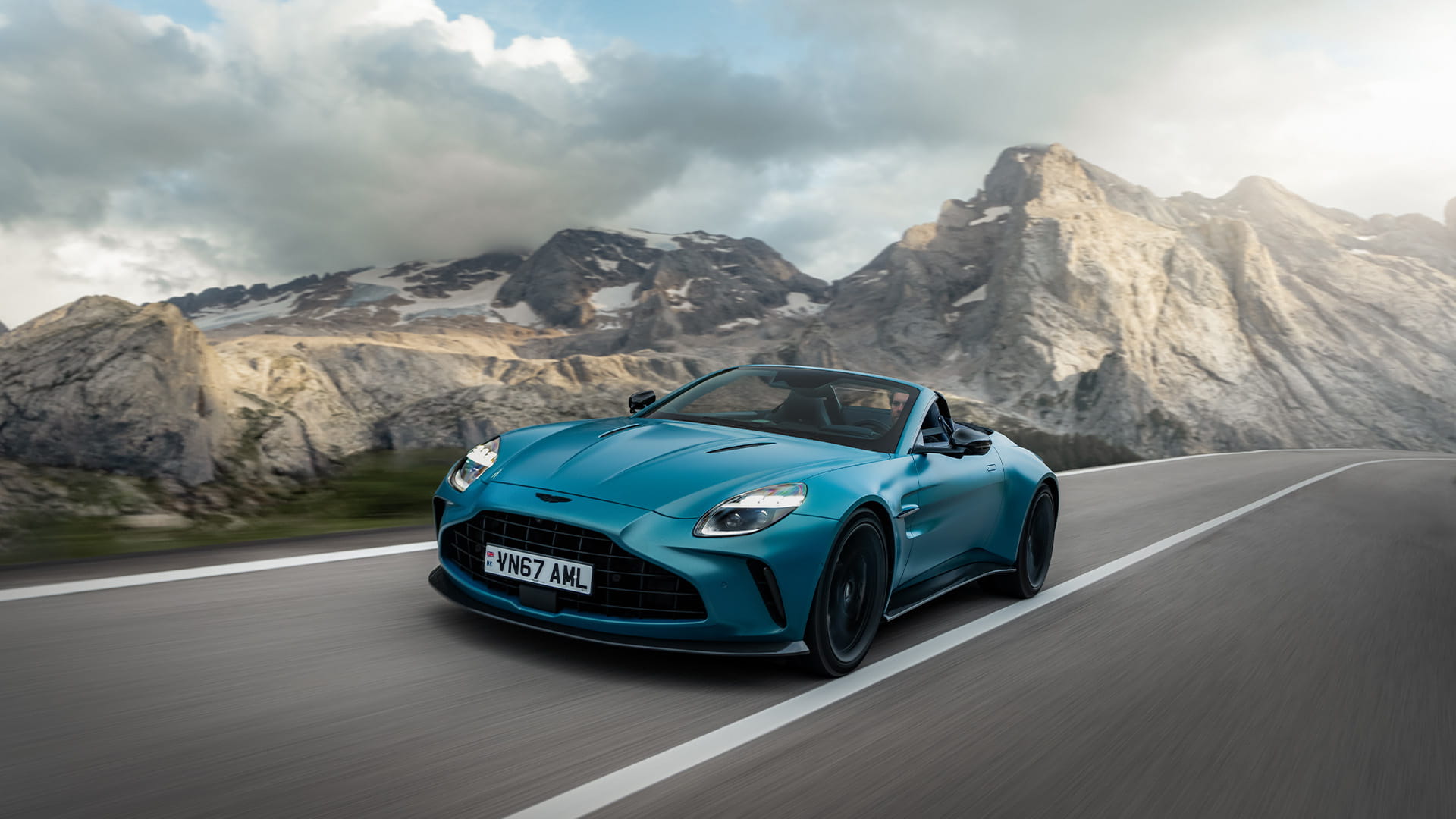 Vantage Roadster | Aston Martin JP