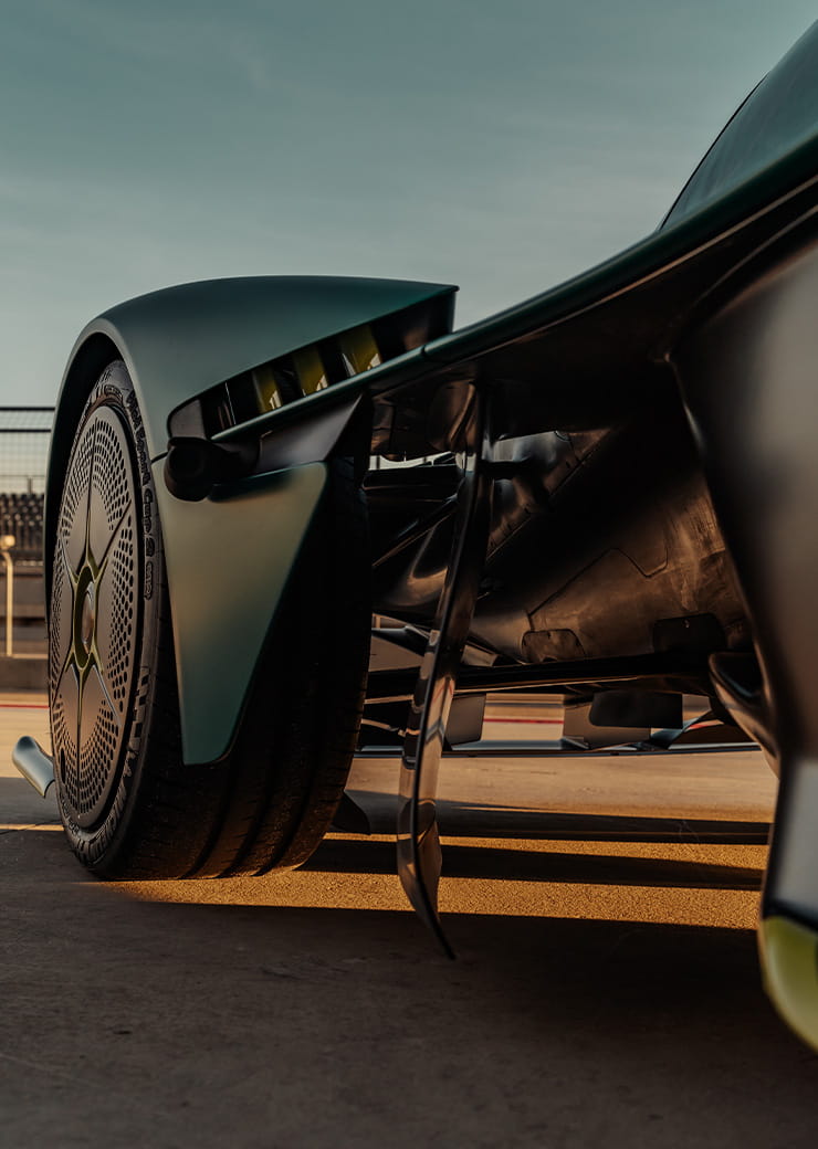 Aston Martin Valkyrie | Aston Martin JP