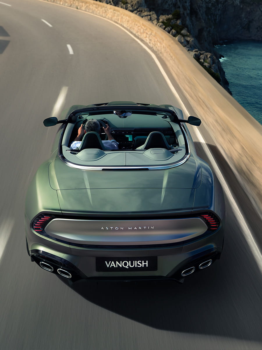 Vanquish Volante | オープントップV12 Super GT | Aston Martin JP
